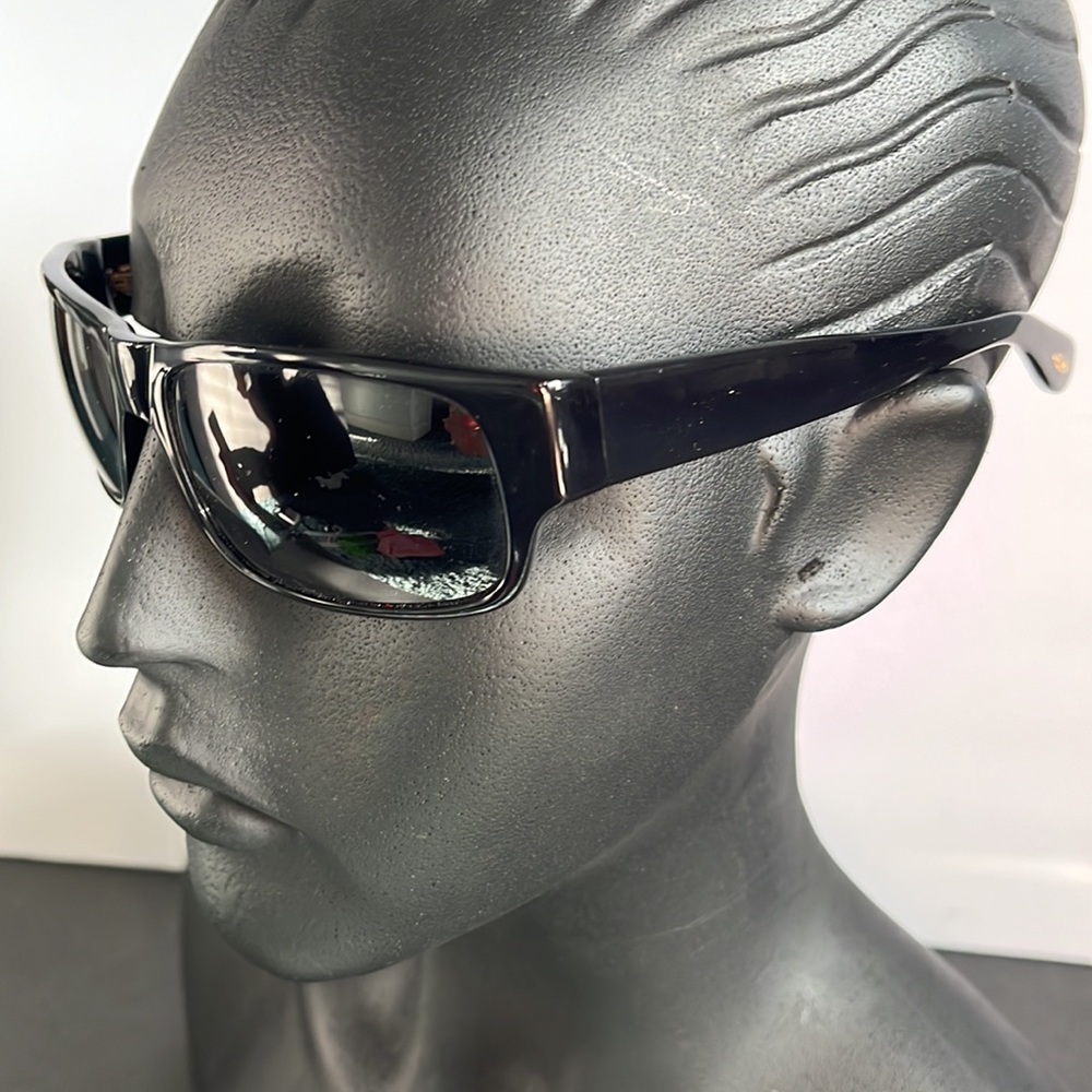 Oliver Peoples Glossy Black Sunglasses - Picture 9 of 16